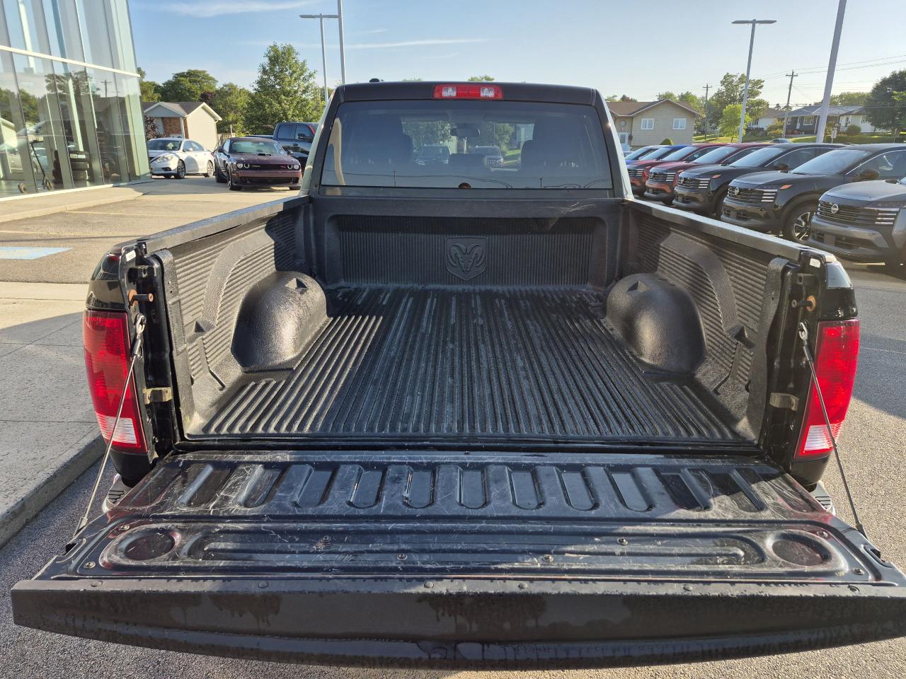 2015 RAM 1500 ST Quad Cab Photo19