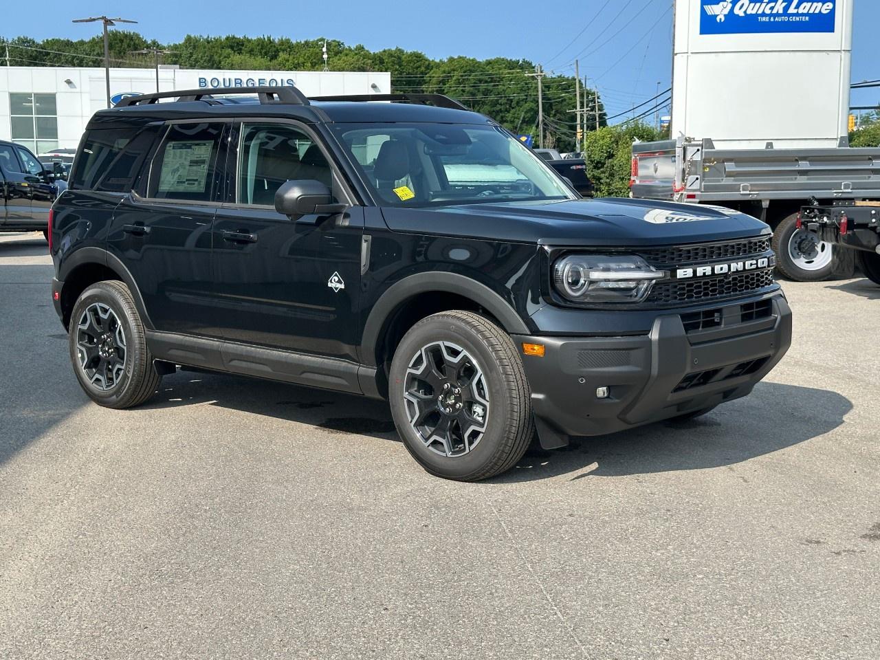 2025 Ford Bronco Sport Outer Banks 4x4 Photo3