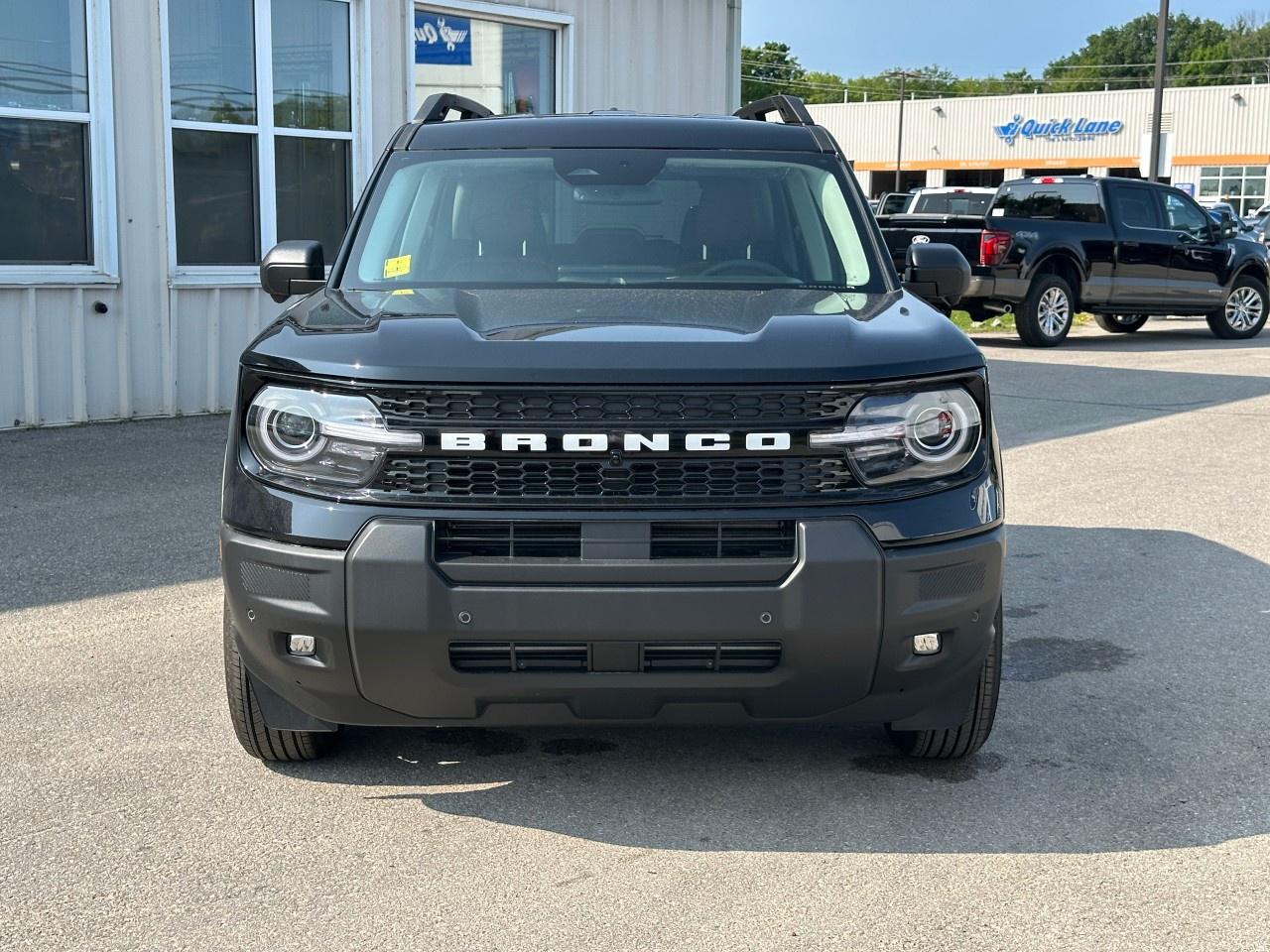2025 Ford Bronco Sport Outer Banks 4x4 Photo2