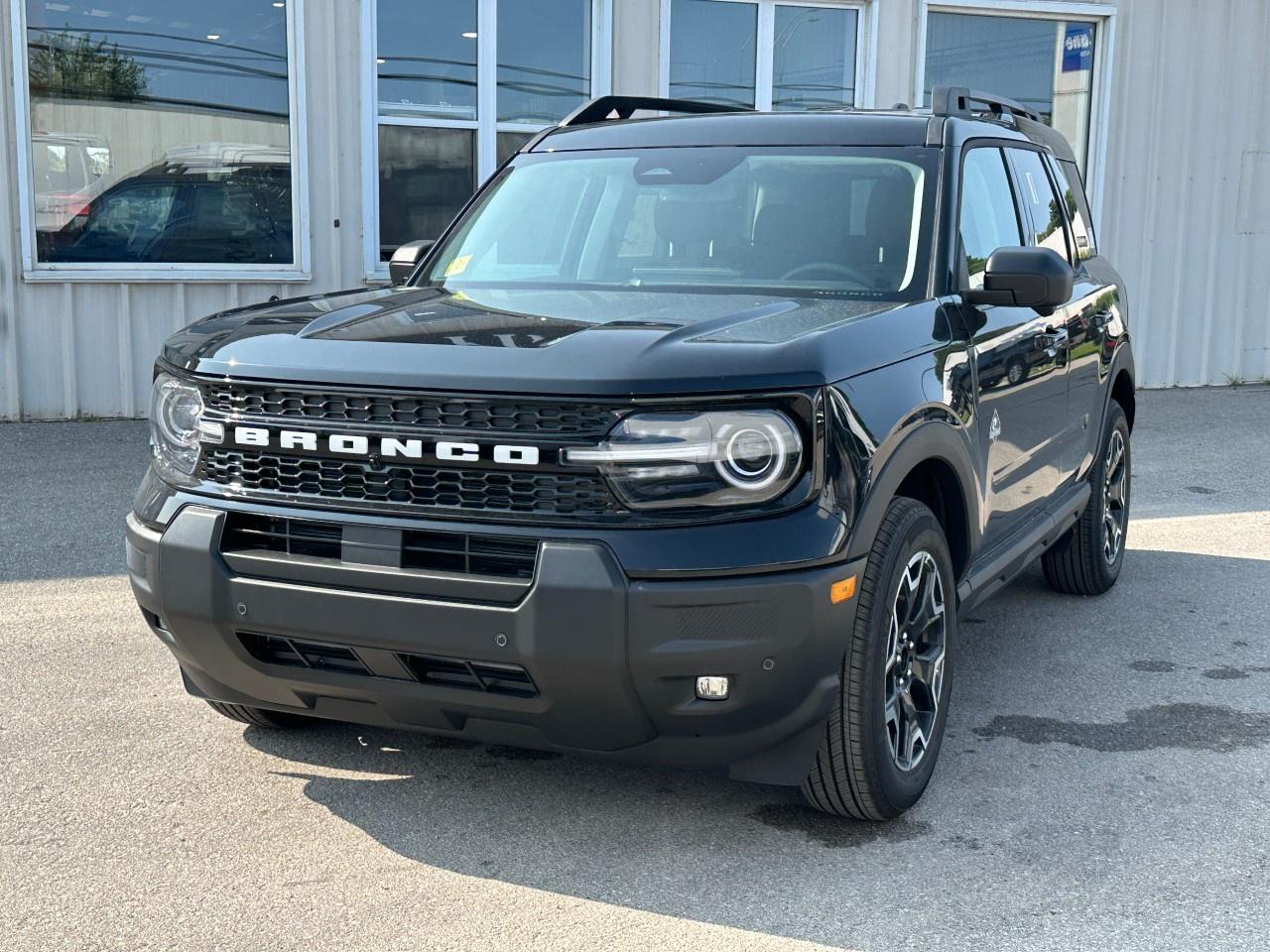 2025 Ford Bronco Sport Outer Banks 4x4 Photo
