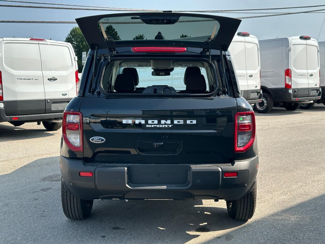 2025 Ford Bronco Sport Outer Banks 4x4 Photo