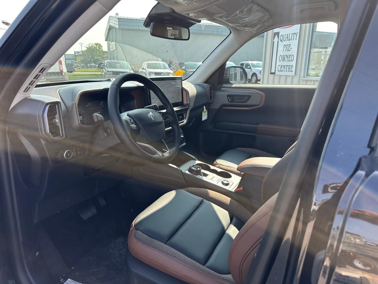 2025 Ford Bronco Sport Outer Banks 4x4 Photo