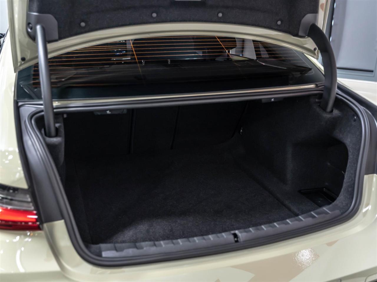 2025 BMW M3 COMPETITION|INDIVIDUAL PAINT|M CARBON ROOF|LOADED Photo