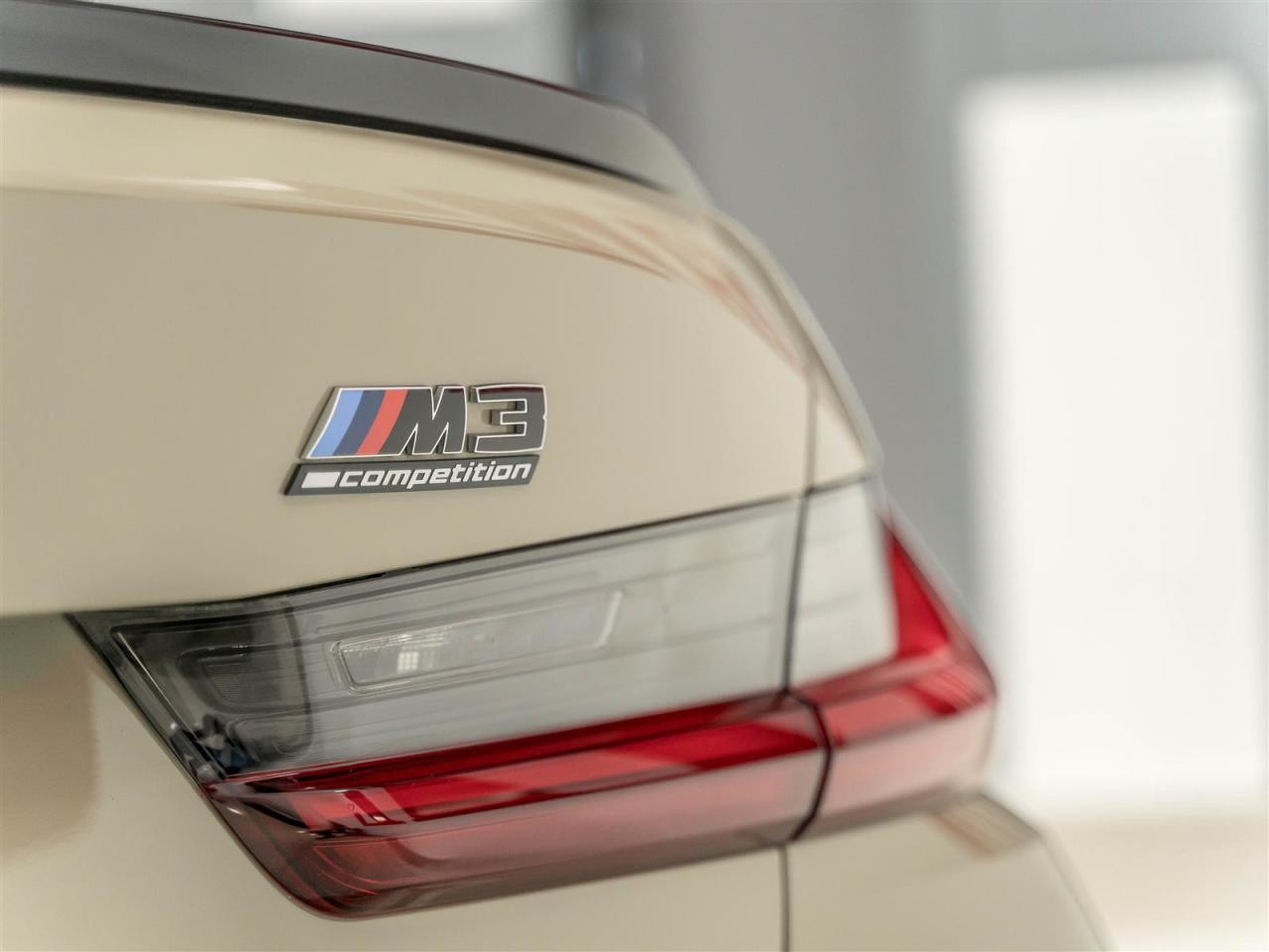 2025 BMW M3 COMPETITION|INDIVIDUAL PAINT|M CARBON ROOF|LOADED Photo