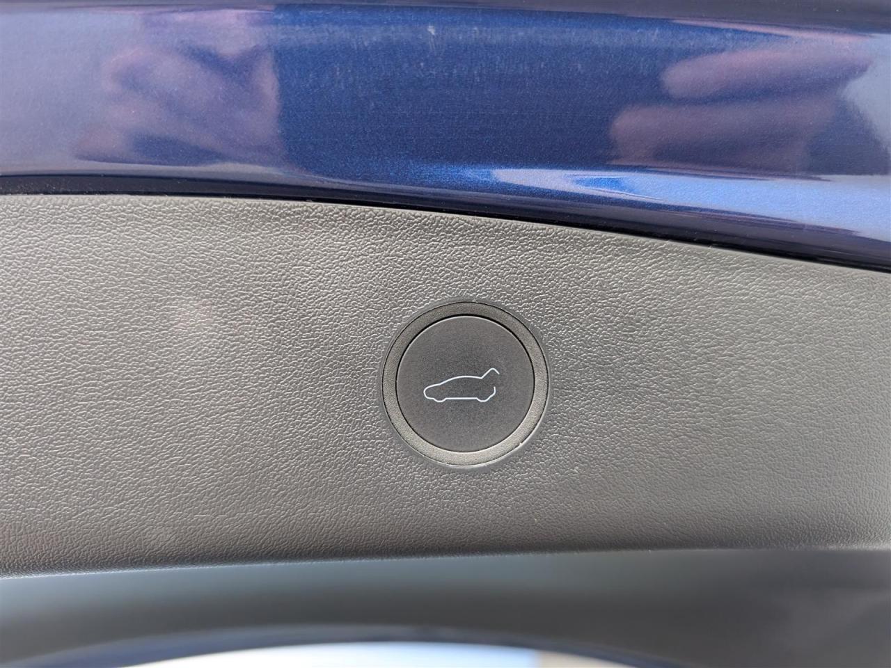 2023 Tesla Model 3 STANDARD