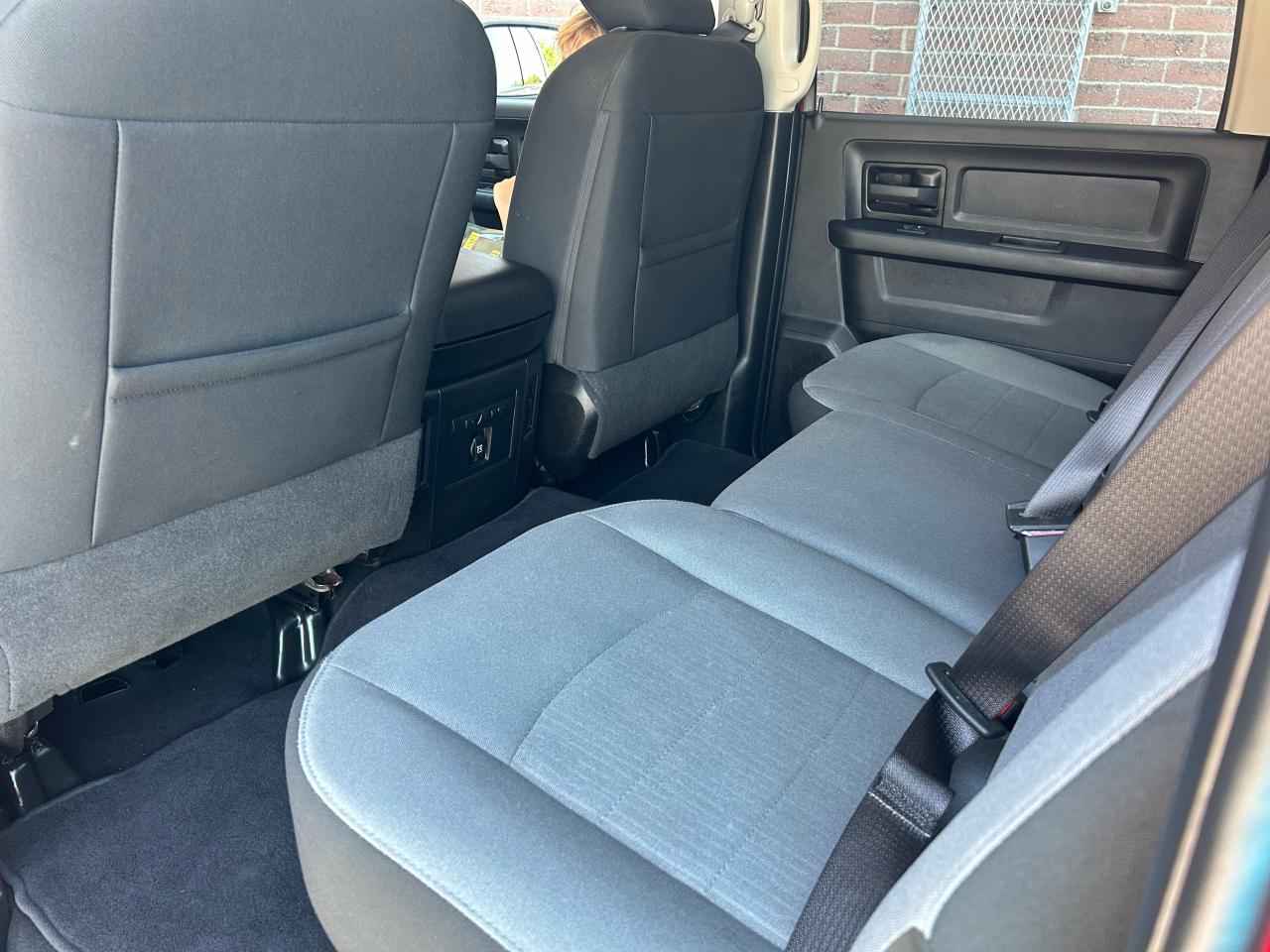 2022 RAM 1500 Classic EXPRESS - Photo #13