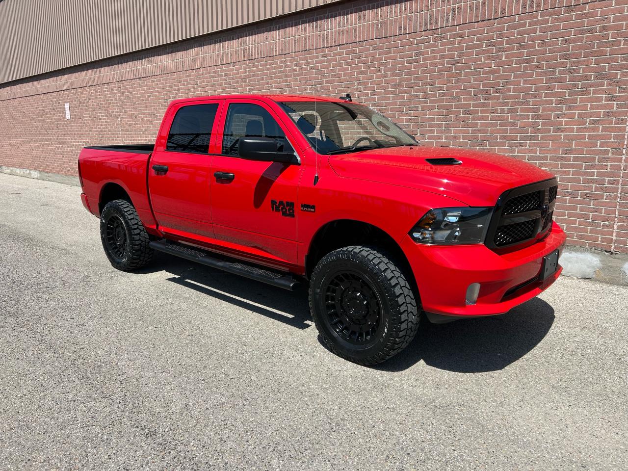 2022 RAM 1500 Classic EXPRESS - Photo #7