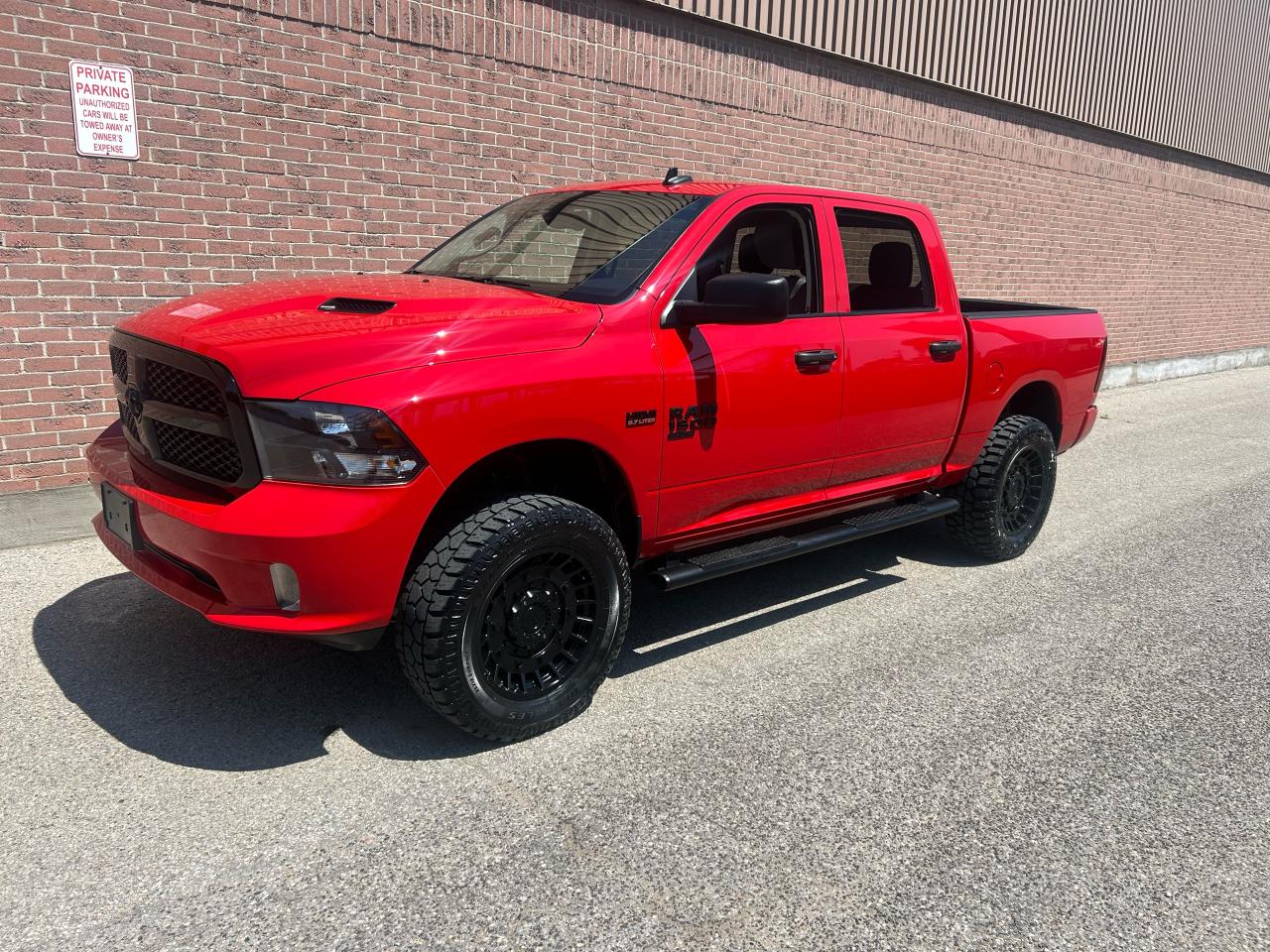 Used 2022 RAM 1500 Classic EXPRESS for sale in Ajax, ON