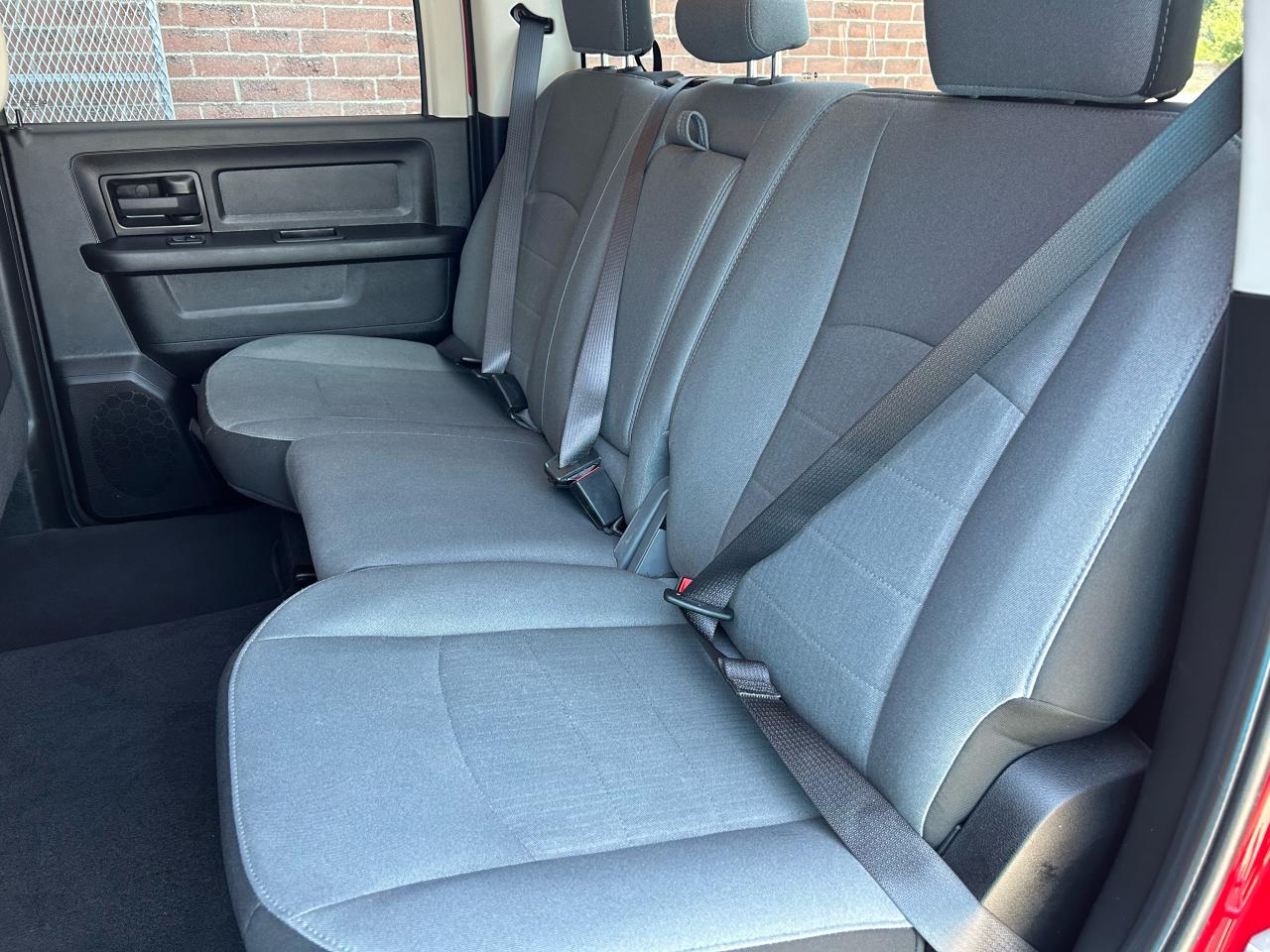 2022 RAM 1500 Classic EXPRESS - Photo #12