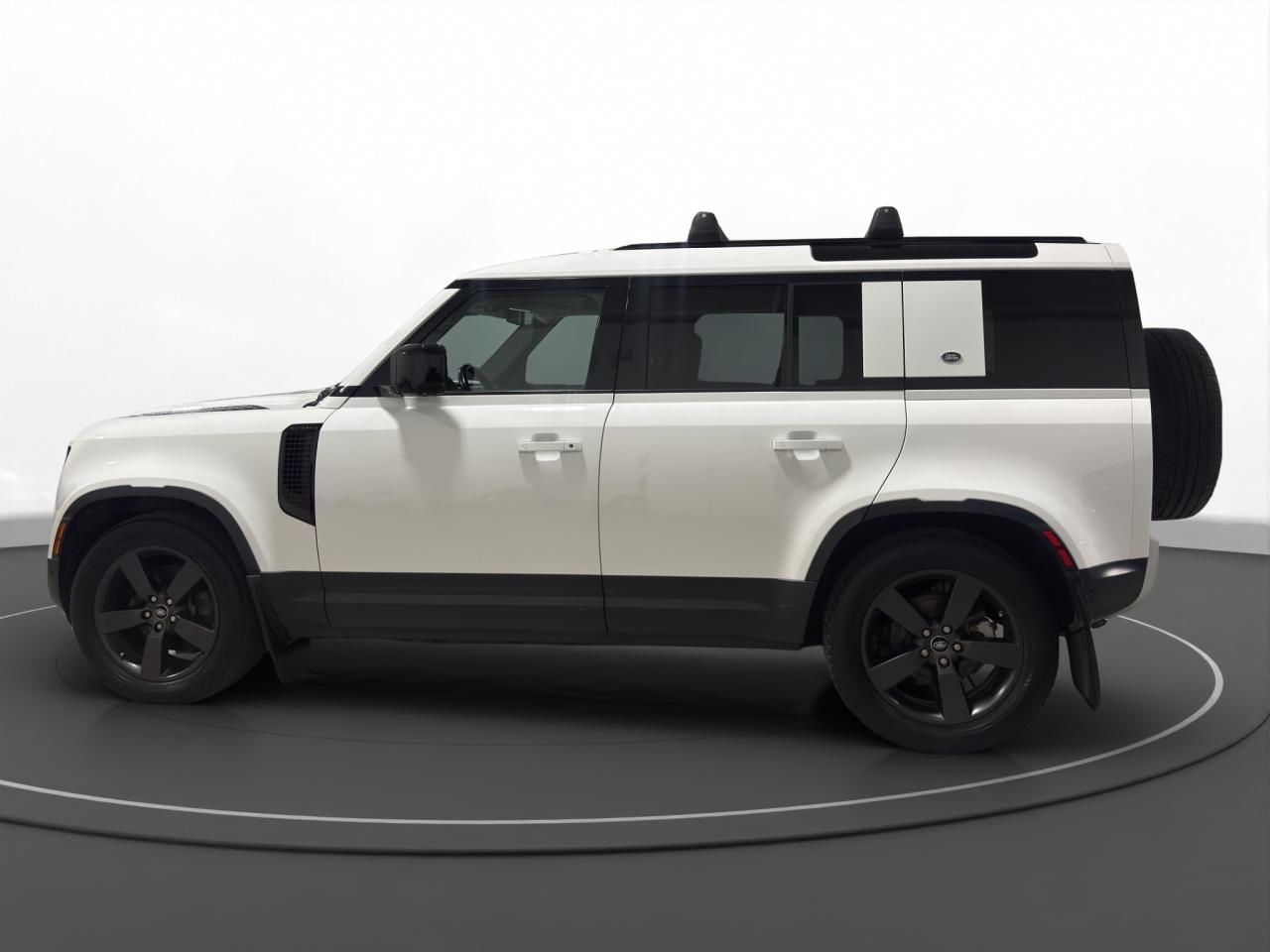 2020 Land Rover Defender 110 S AWD - Photo #5