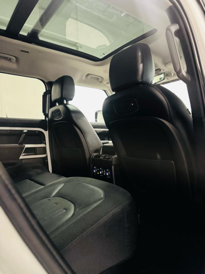 2020 Land Rover Defender 110 S AWD - Photo #23
