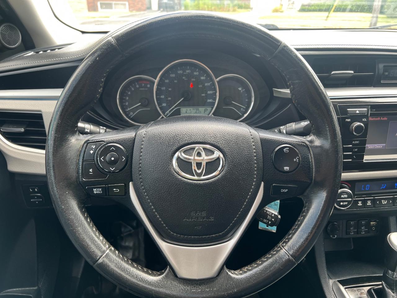 2016 Toyota Corolla LE - Photo #16