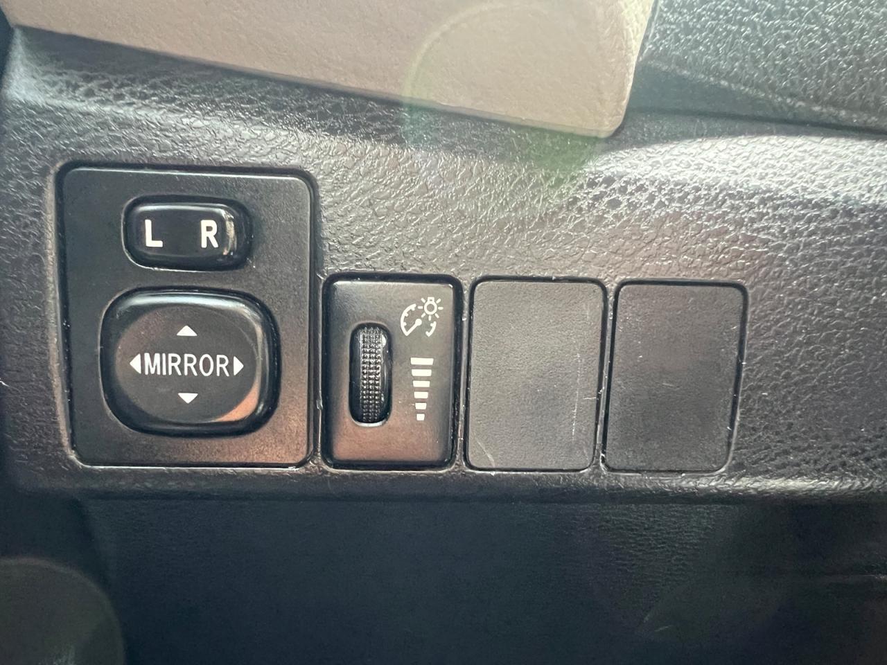 2016 Toyota Corolla LE - Photo #22