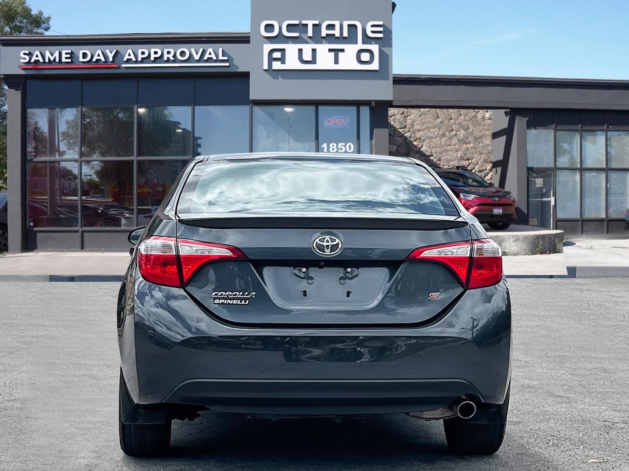 2016 Toyota Corolla S - Photo #5
