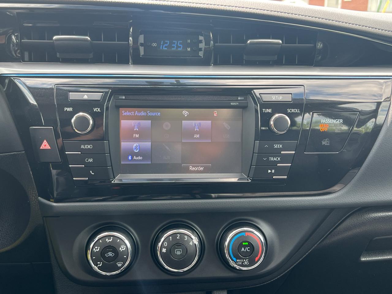 2016 Toyota Corolla S - Photo #20