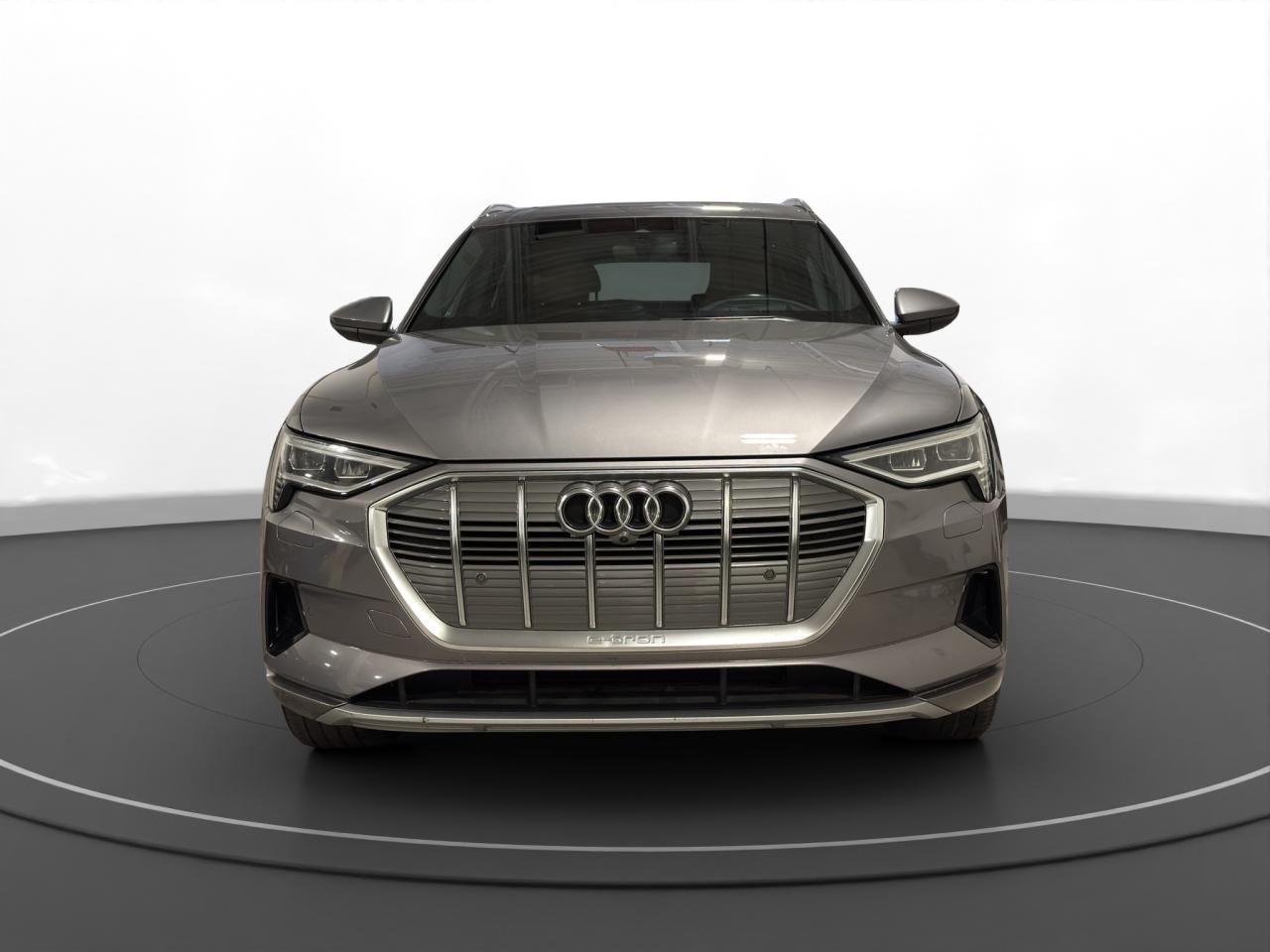 2019 Audi E-Tron Technik quattro - Photo #2