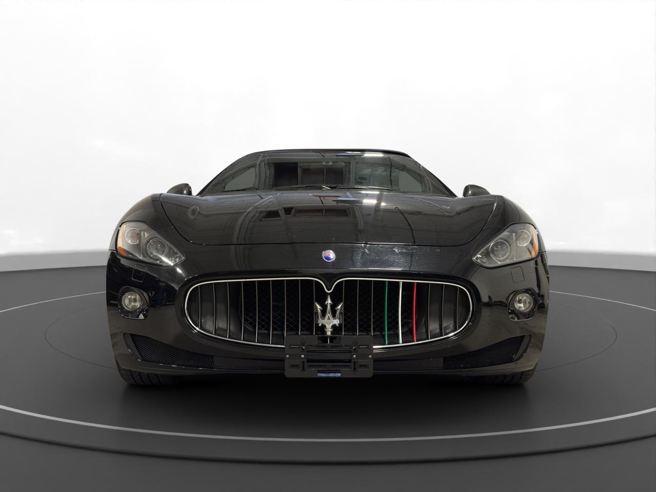 2010 Maserati GranTurismo 2dr Conv GranTurismo - Photo #2