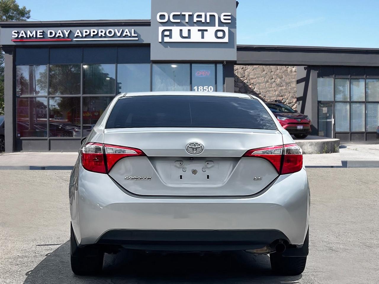 2016 Toyota Corolla LE - Photo #5