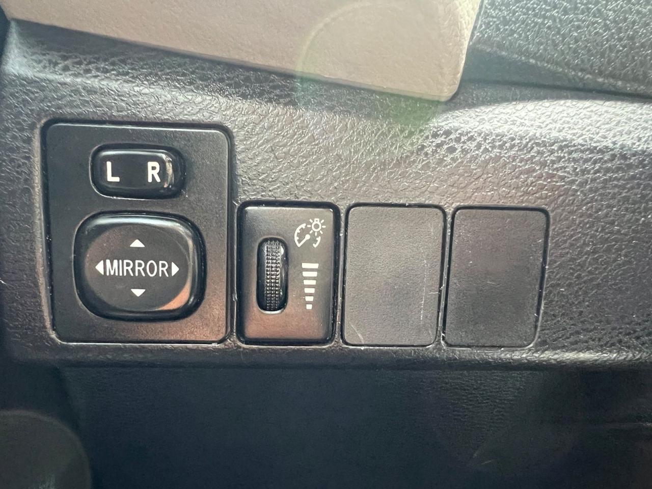 2016 Toyota Corolla LE - Photo #22