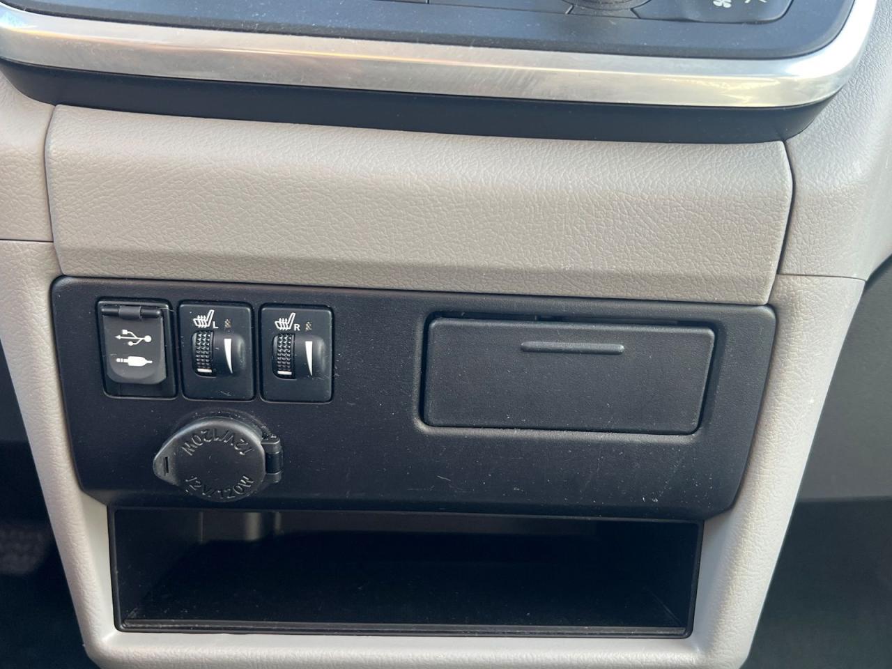 2017 Toyota Sienna LE 8-Passenger - Photo #23