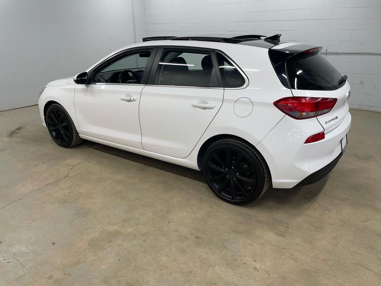 2018 Hyundai Elantra GT GLS Photo4