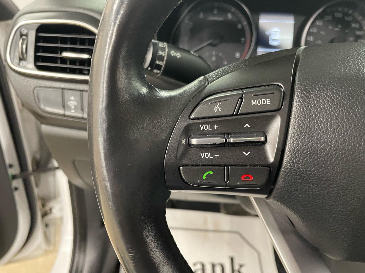 2018 Hyundai Elantra GT GLS Photo15