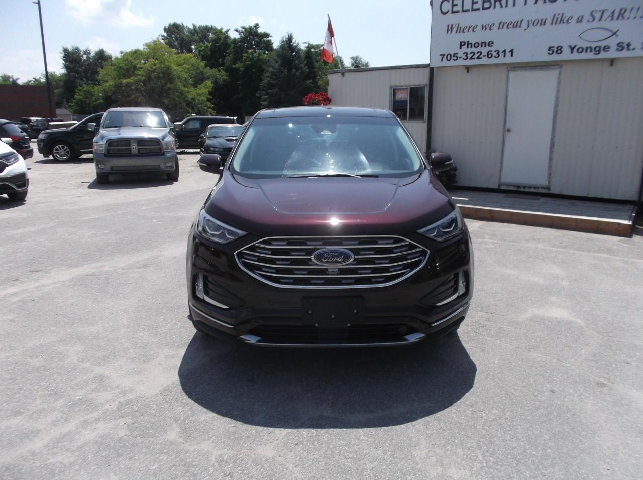2019 Ford Edge AWD Titanium - Photo #2