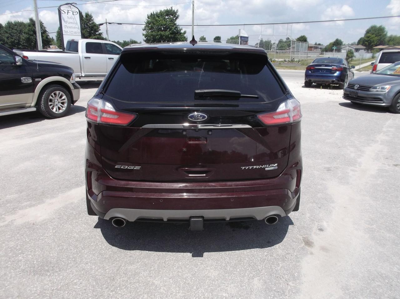 2019 Ford Edge AWD Titanium - Photo #4