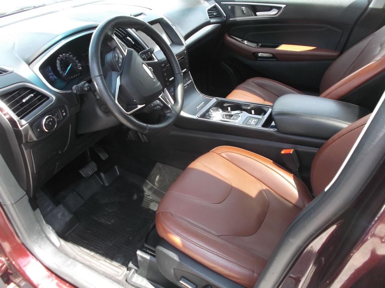 2019 Ford Edge AWD Titanium - Photo #6