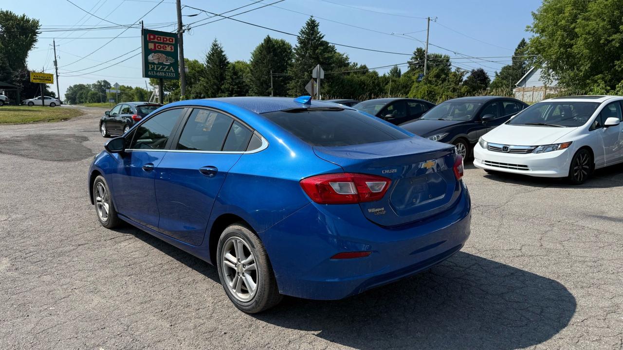 2016 Chevrolet Cruze LT - Photo #3