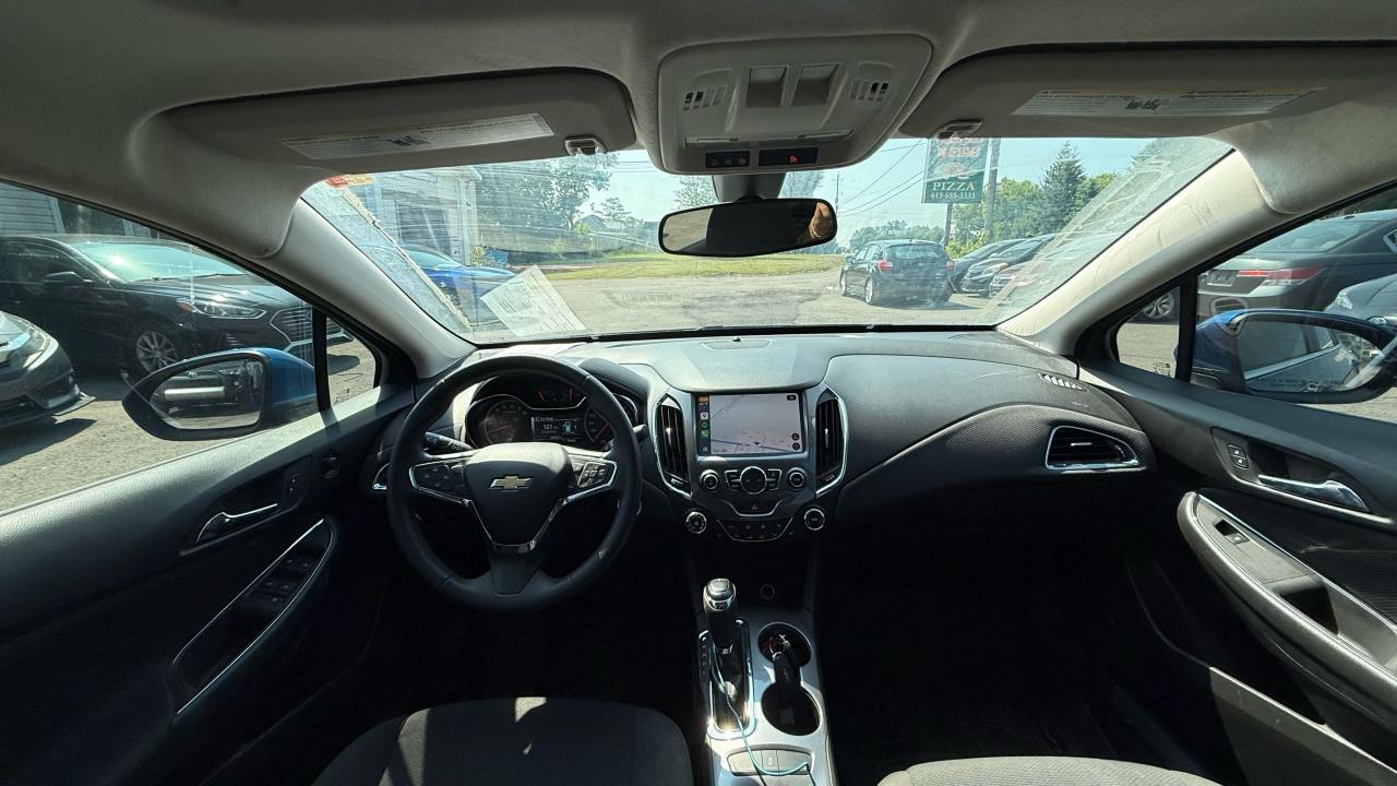 2016 Chevrolet Cruze LT - Photo #11