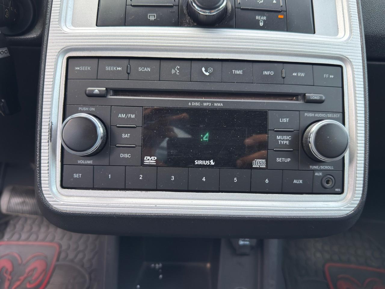 2010 Dodge Journey SXT - Photo #15