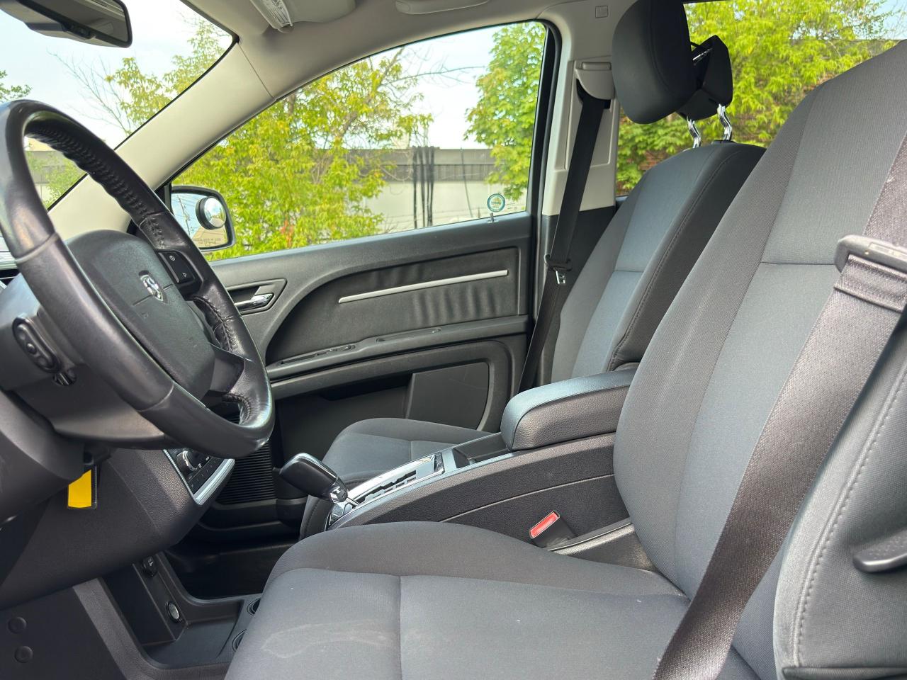 2010 Dodge Journey SXT - Photo #10