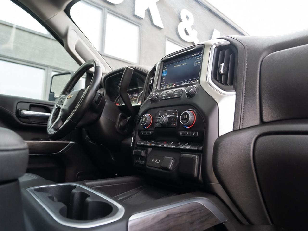 2023 Chevrolet Silverado 3500 LTZ Photo21