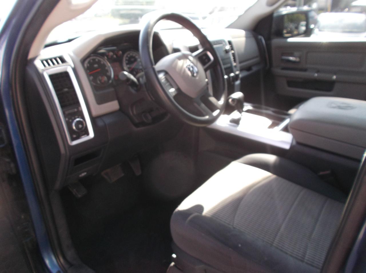2010 Dodge Ram 1500 SLT 4X4 4 DOOR - Photo #6