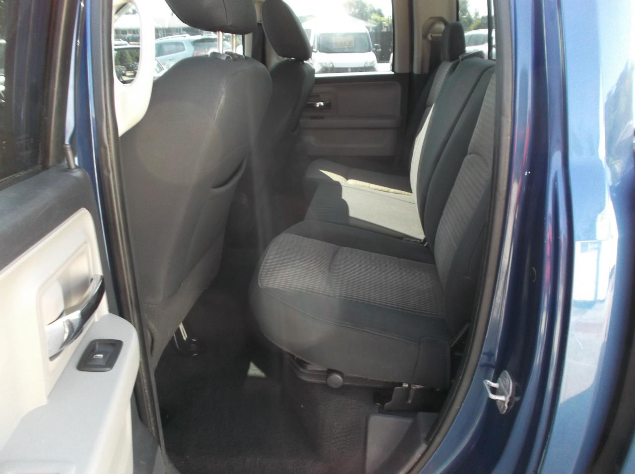 2010 Dodge Ram 1500 SLT 4X4 4 DOOR - Photo #7