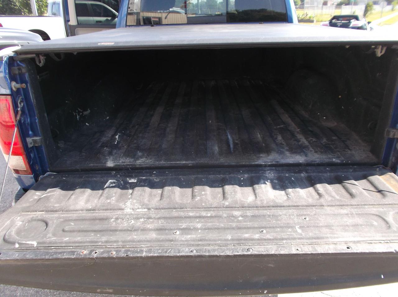 2010 Dodge Ram 1500 SLT 4X4 4 DOOR - Photo #8