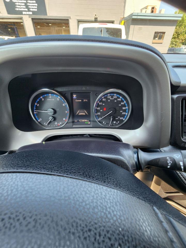 2018 Toyota RAV4 XLE l Great Condition l Well Maintained l Reliable - Photo #20