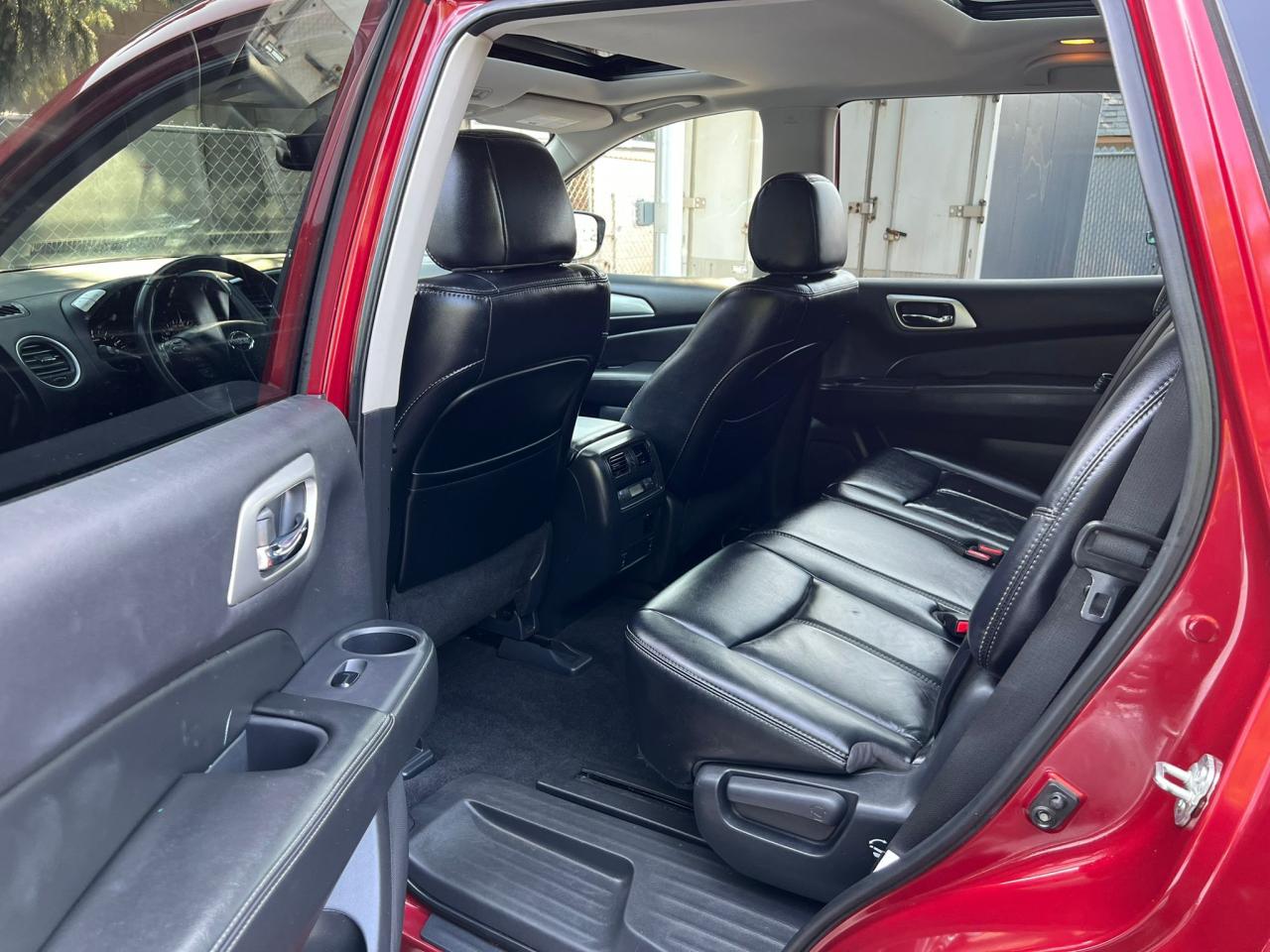 2017 Nissan Pathfinder 4WD 7PASS FULLY LOADED SUNROOF BLINDSPOT BACKUPCAM - Photo #13