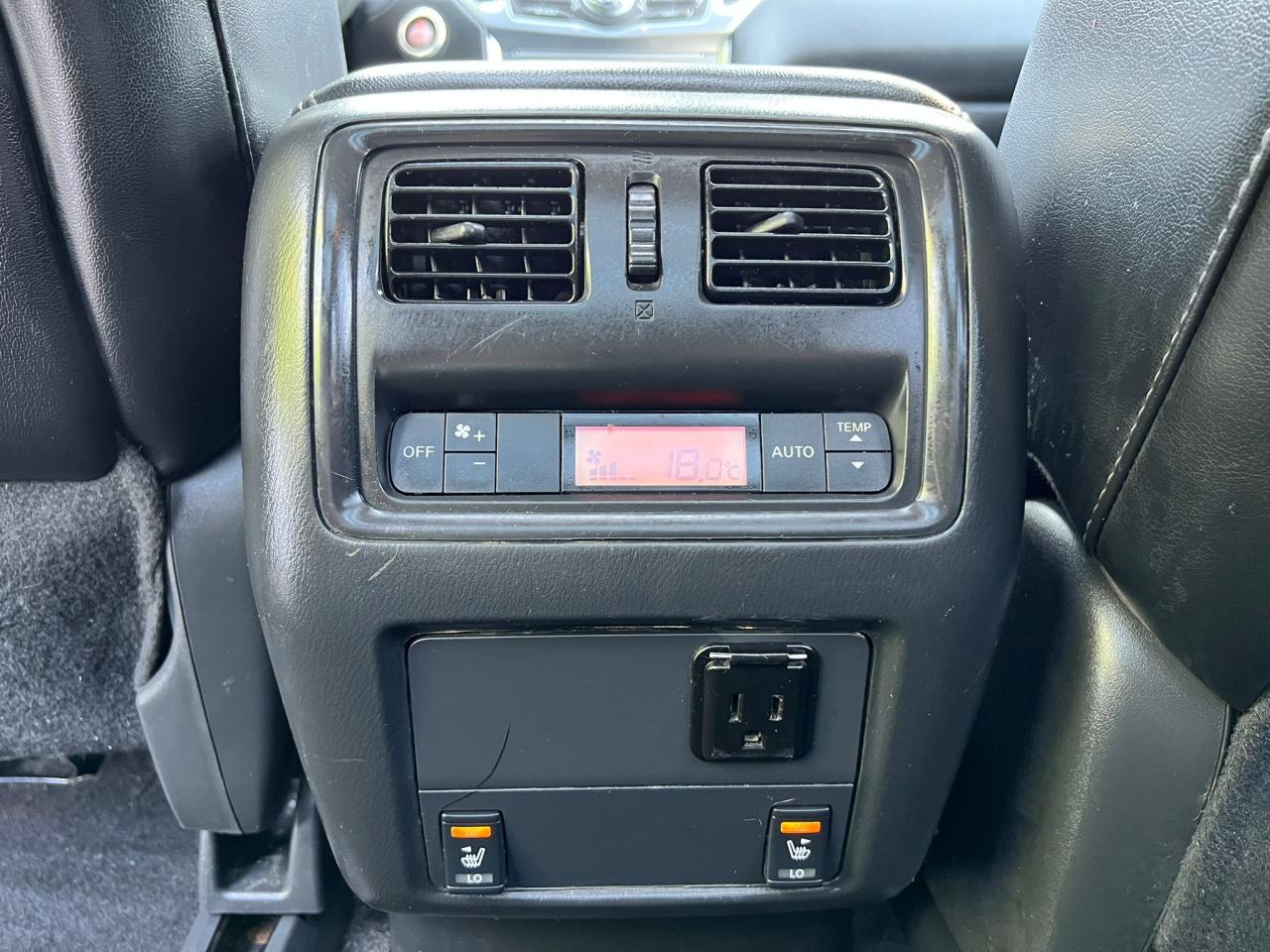 2017 Nissan Pathfinder 4WD 7PASS FULLY LOADED SUNROOF BLINDSPOT BACKUPCAM - Photo #25