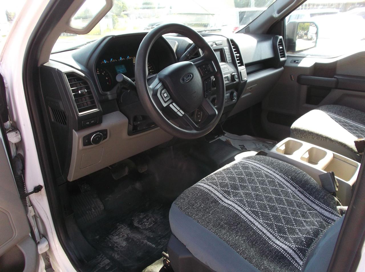 2016 Ford F-150 4X4  4 DOOR SUPER CREW - Photo #6