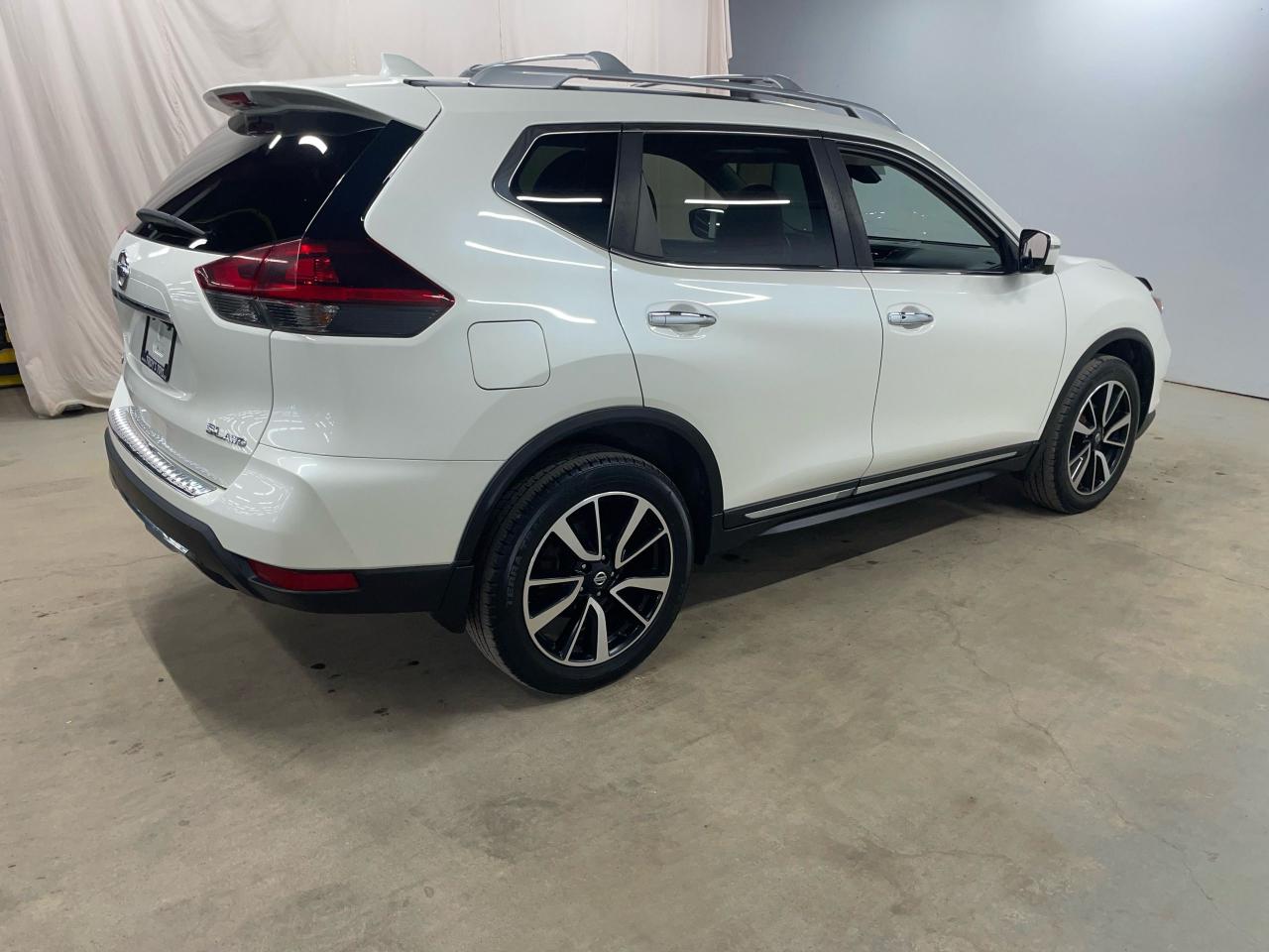 2018 Nissan Rogue SL Photo7