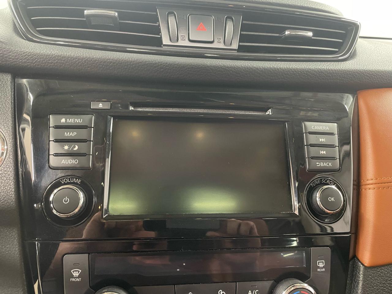 2018 Nissan Rogue SL Photo17