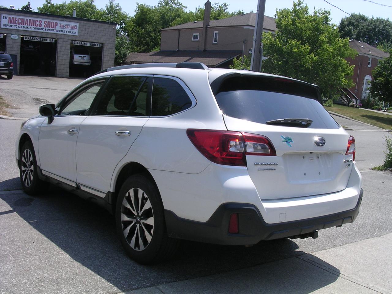 2018 Subaru Outback 3.6R Premier w/EyeSight Pkg - Photo #4