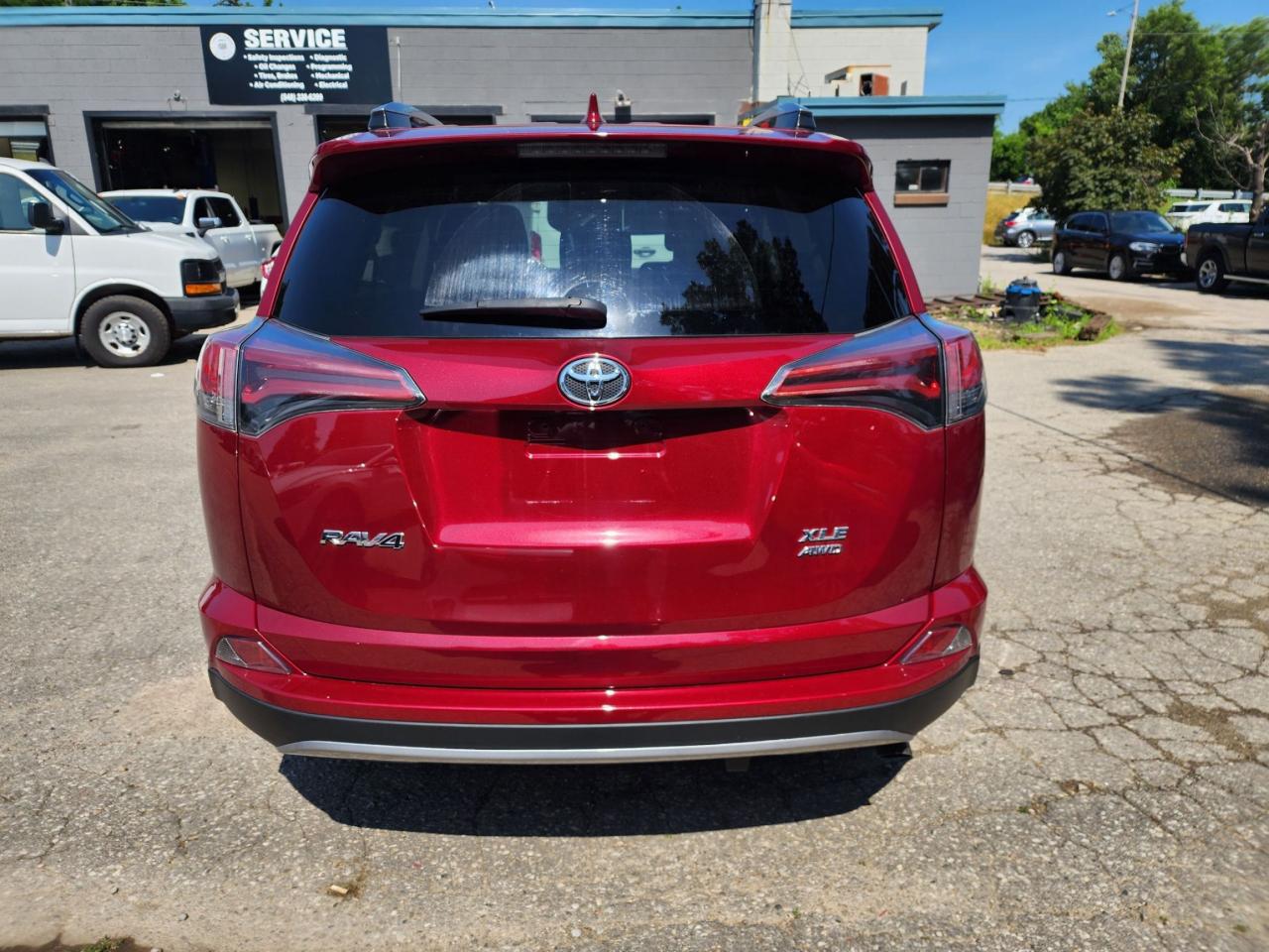 2018 Toyota RAV4 XLE l Great Condition l Well Maintained l Reliable