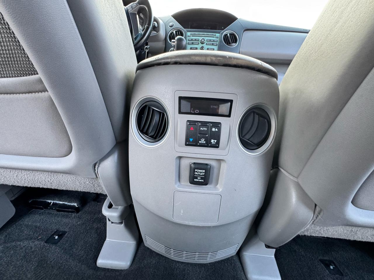 2010 Honda Pilot EX-L - Photo #16