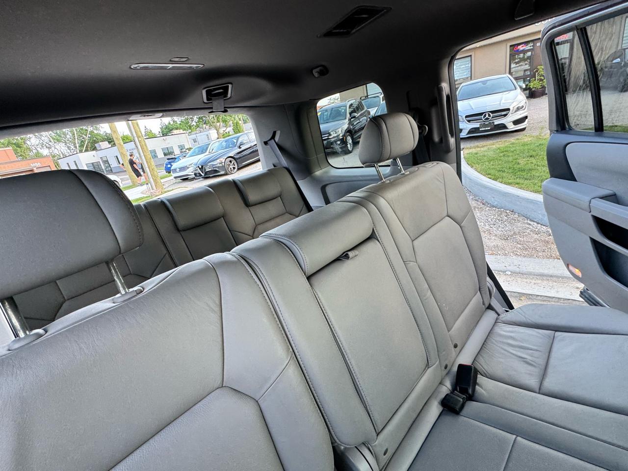 2010 Honda Pilot EX-L - Photo #14