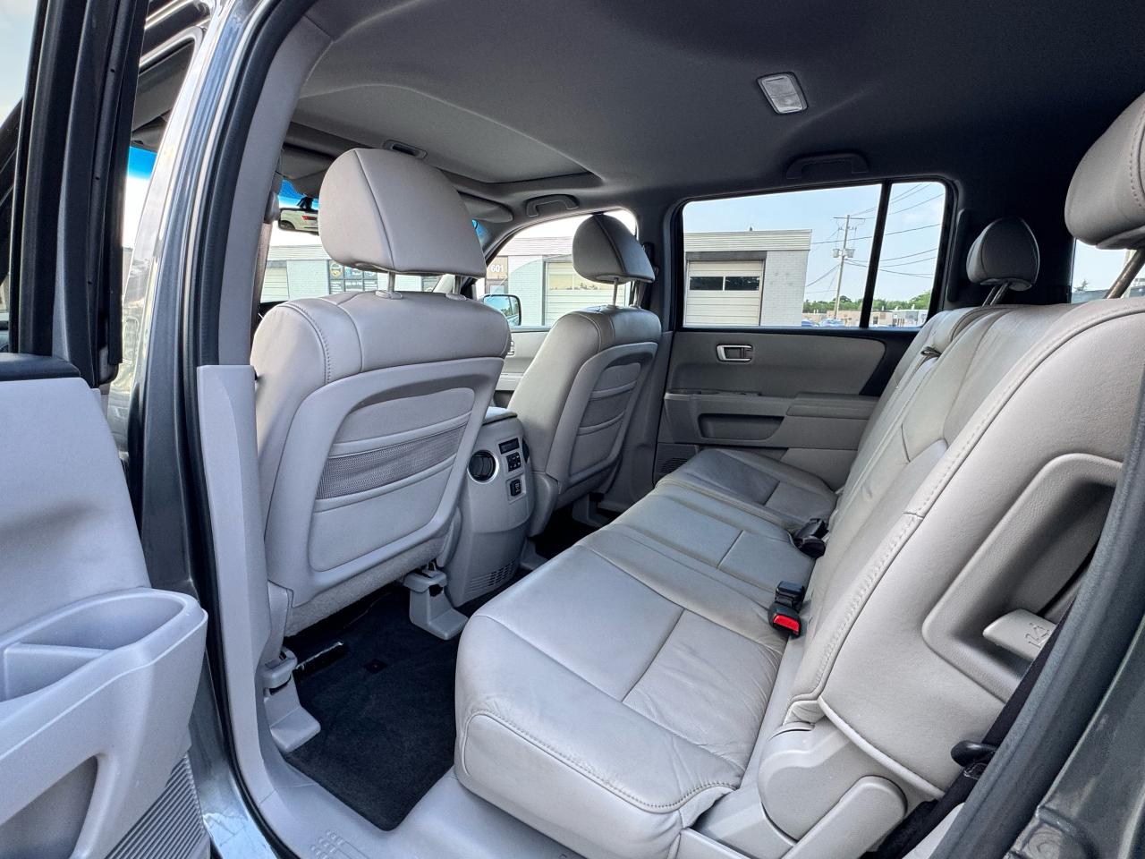 2010 Honda Pilot EX-L - Photo #11