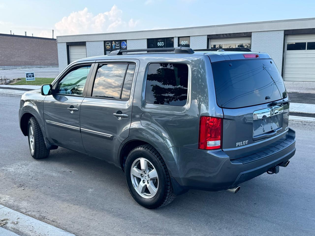 2010 Honda Pilot EX-L - Photo #3