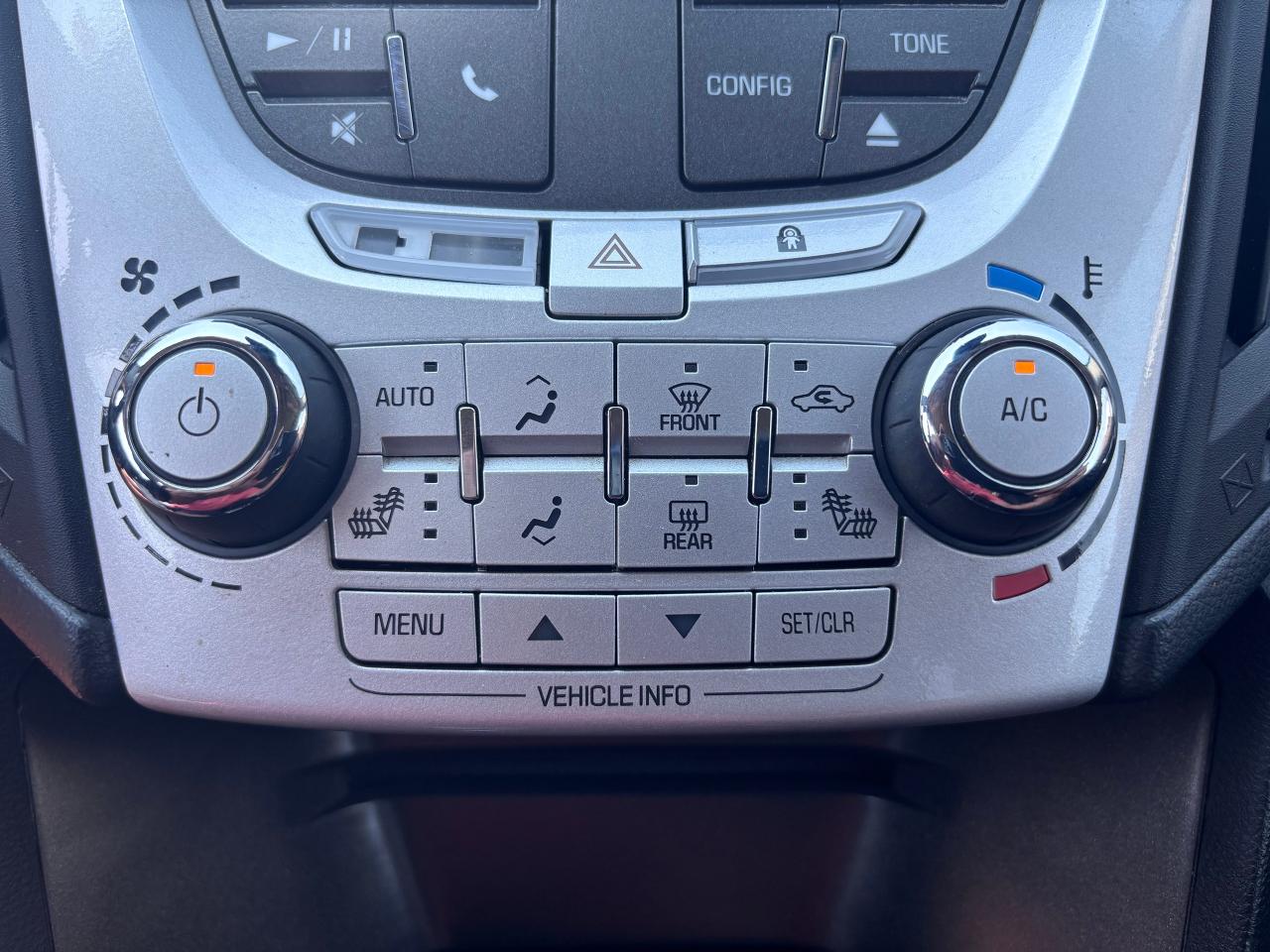 2015 Chevrolet Equinox 6CYL AWD LT - Photo #19